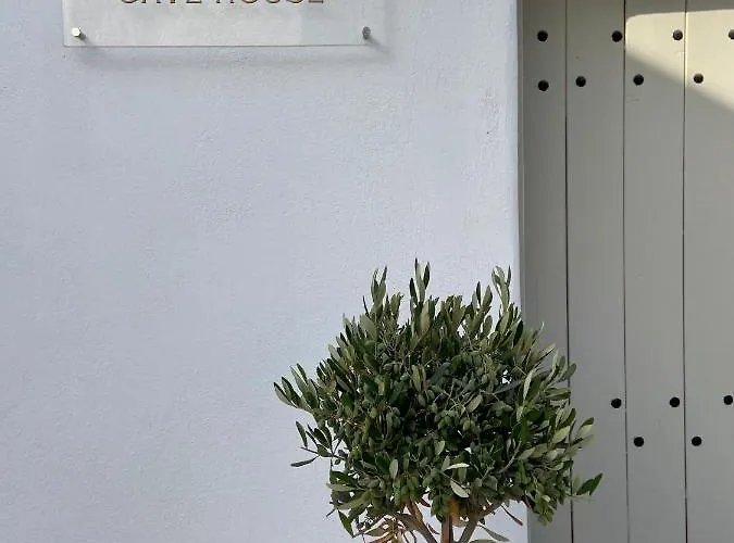 Lamar Cave House * Emporio (Santorini)