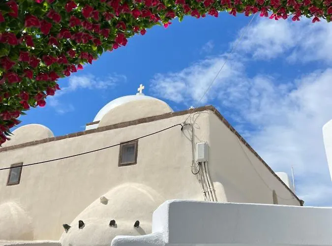 Lamar Cave House * Emporio (Santorini)