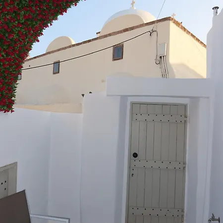 Lamar Cave House 公寓 Emporio (Santorini)